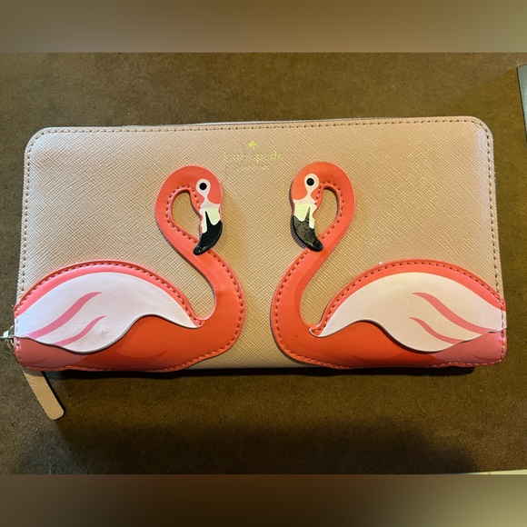 Kate Spade Flamingo By The Pool Continental Wallet - Picture 1 of 6